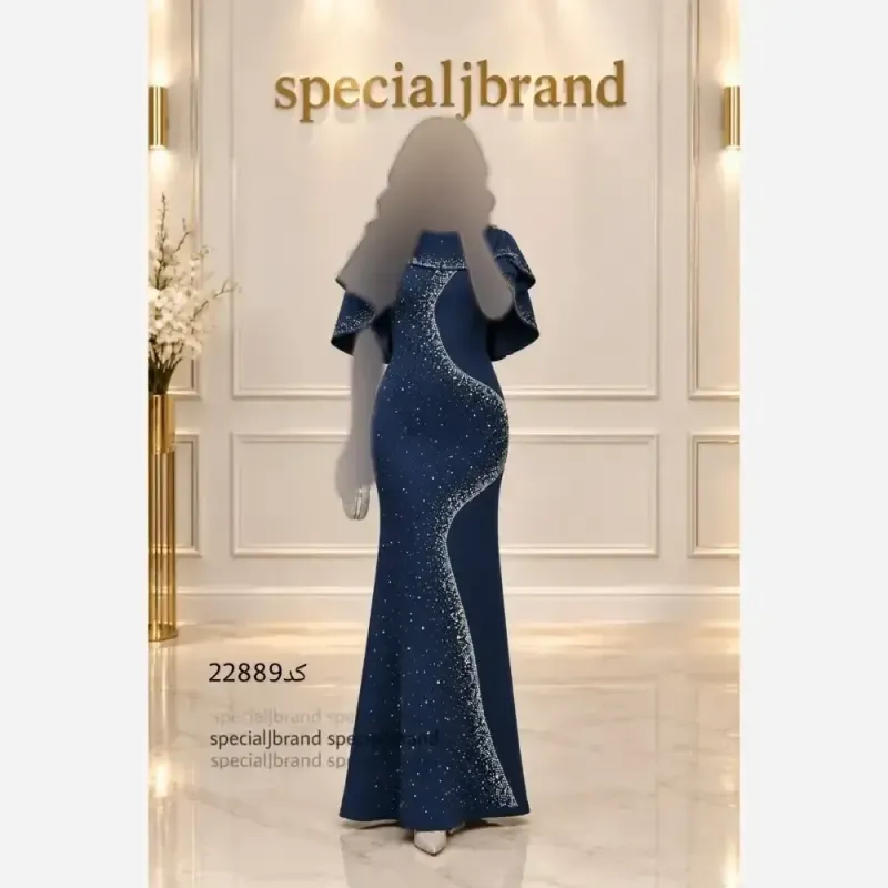 ماکسی مجلسی بهاره جنس غواصی گرم بالا شنل دار رنگ مشکی و سرمه ای